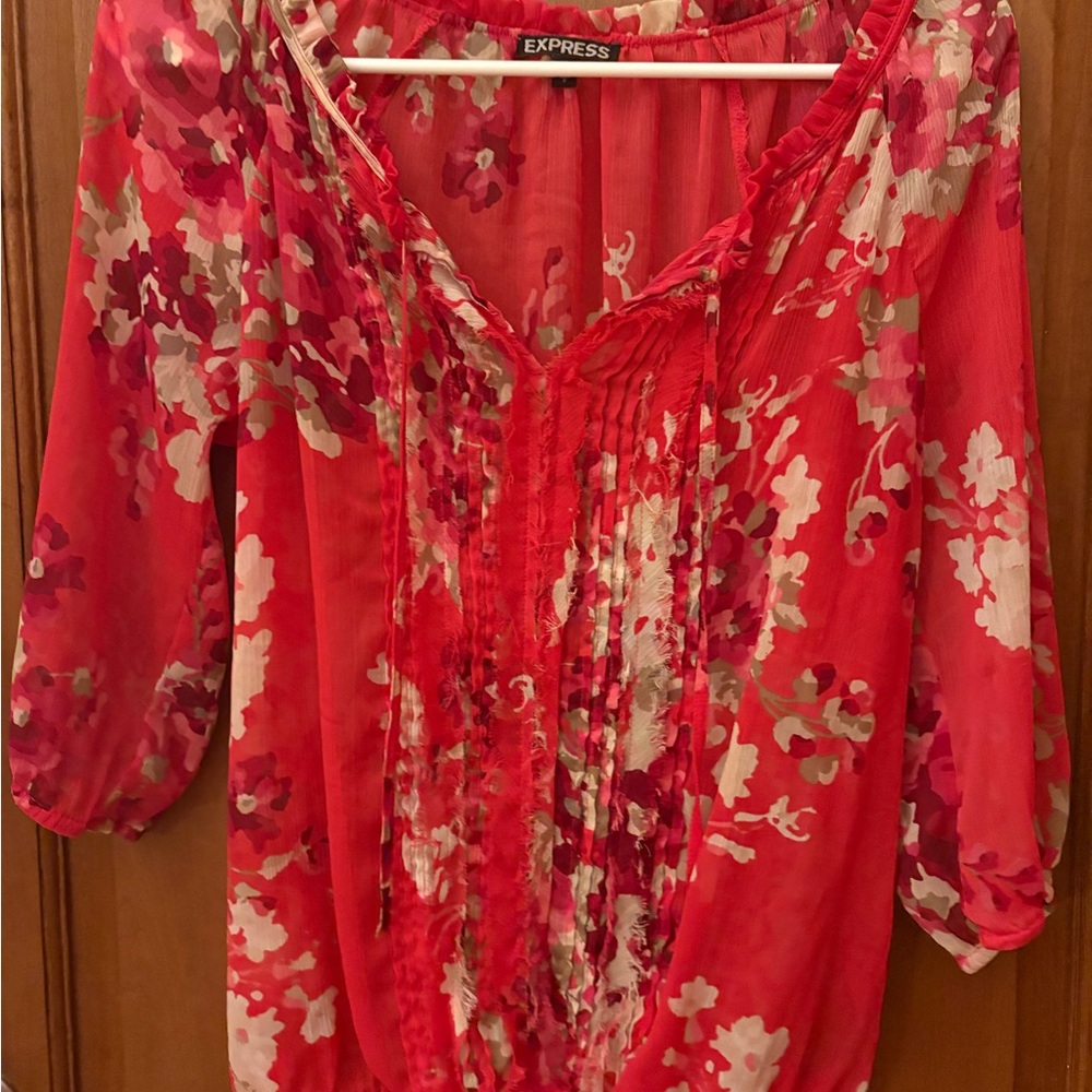 Express Women's Red and Pink Floral Blouse